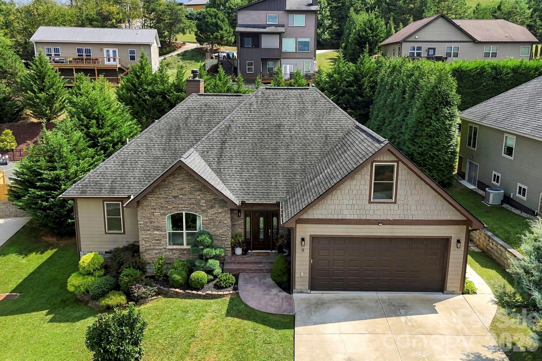 9 Pondberry Court Property Photo 1