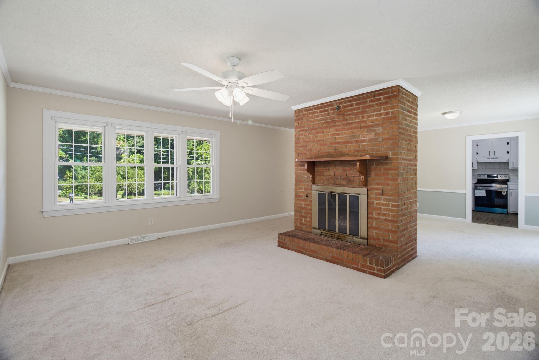 115 Monroe Drive Property Photo 7