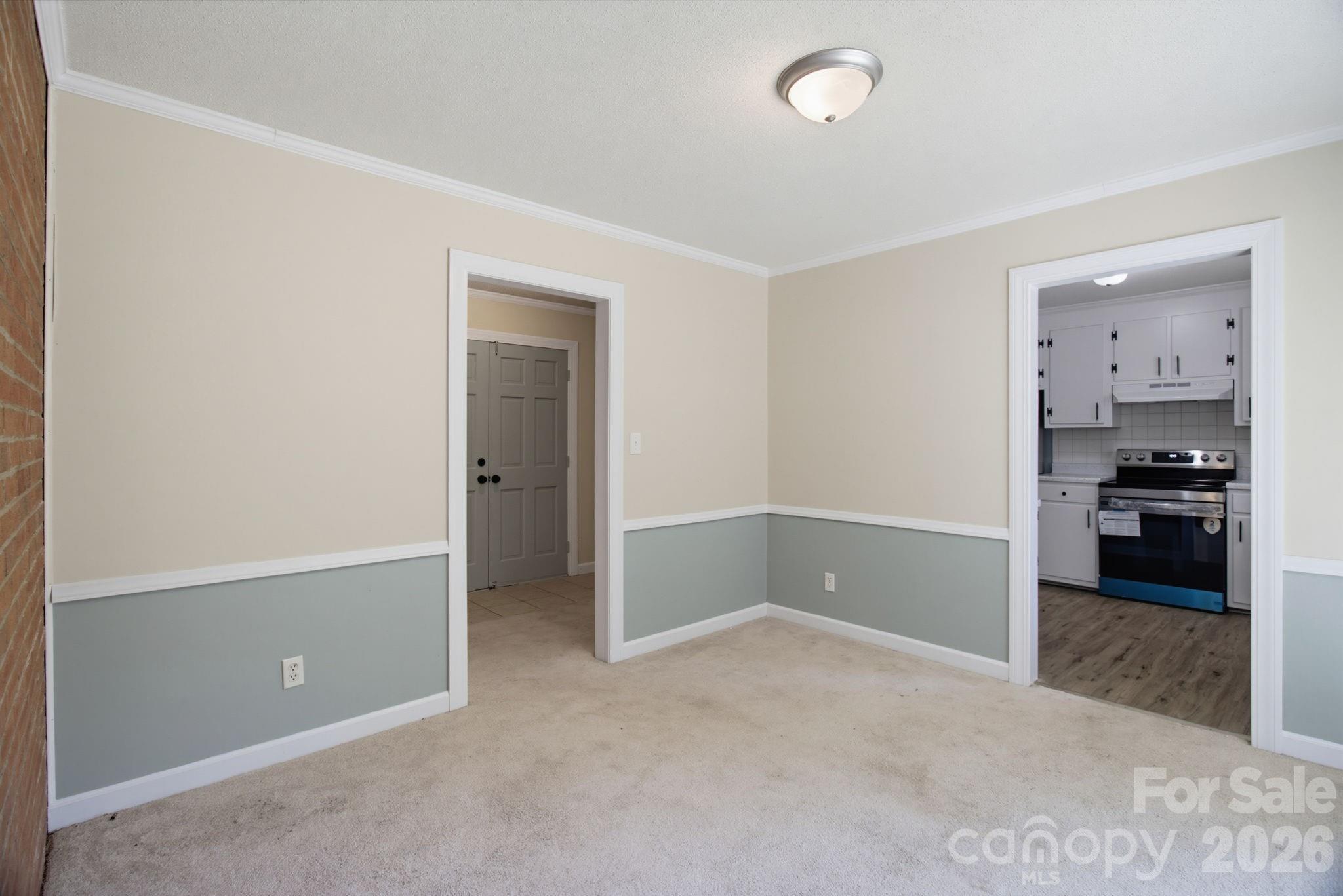 115 Monroe Drive Property Photo 8