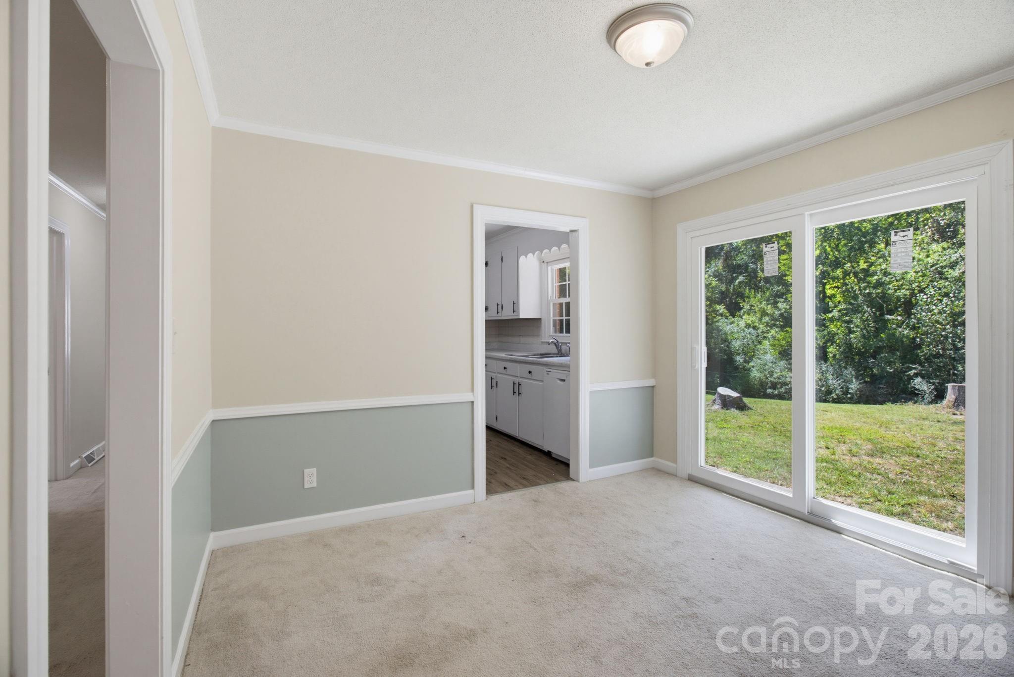 115 Monroe Drive Property Photo 11