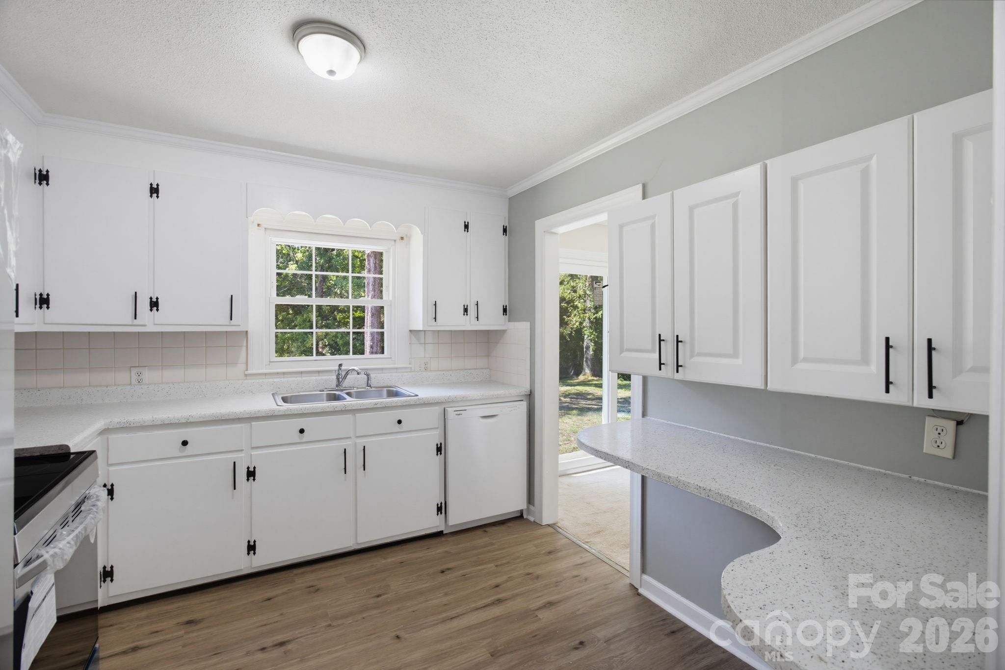 115 Monroe Drive Property Photo 15