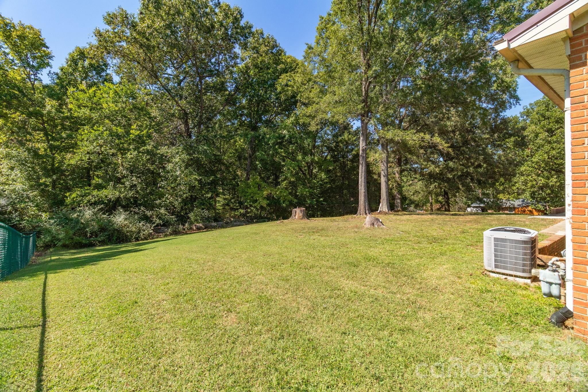 115 Monroe Drive Property Photo 33