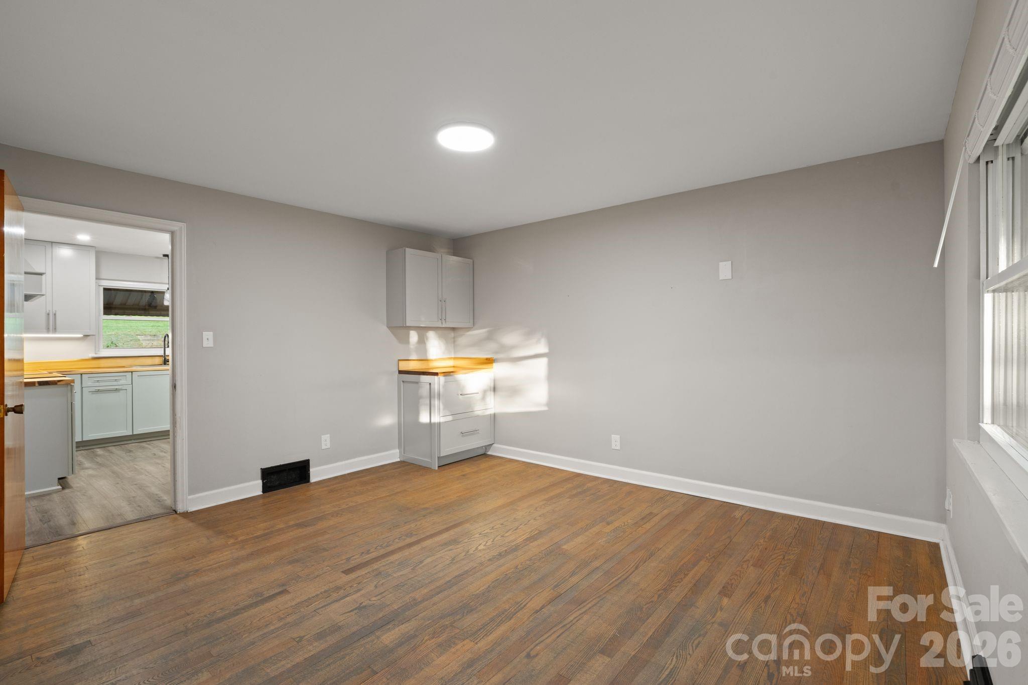 1452 Sweeten Creek Road Property Photo 17
