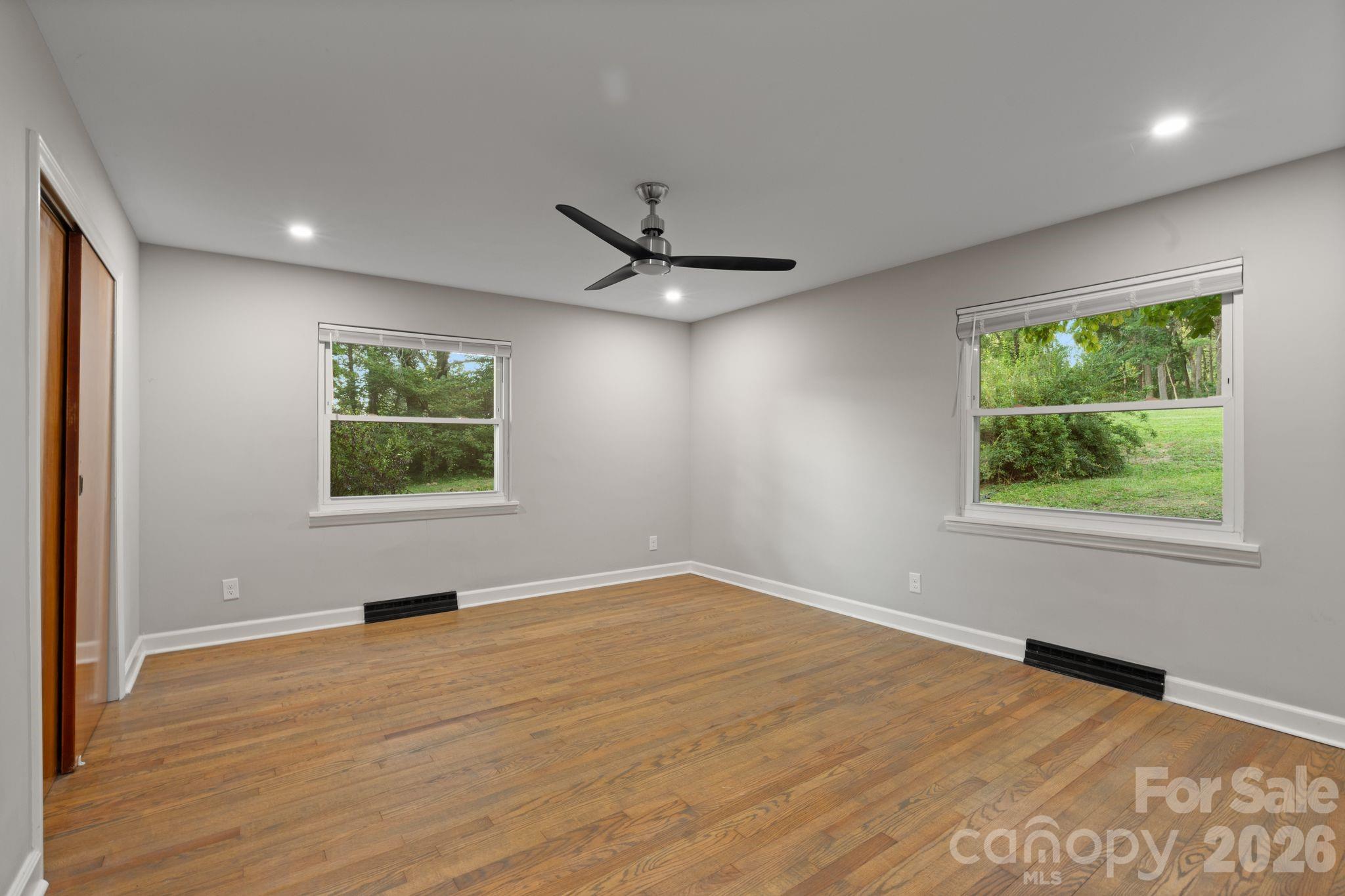 1452 Sweeten Creek Road Property Photo 20