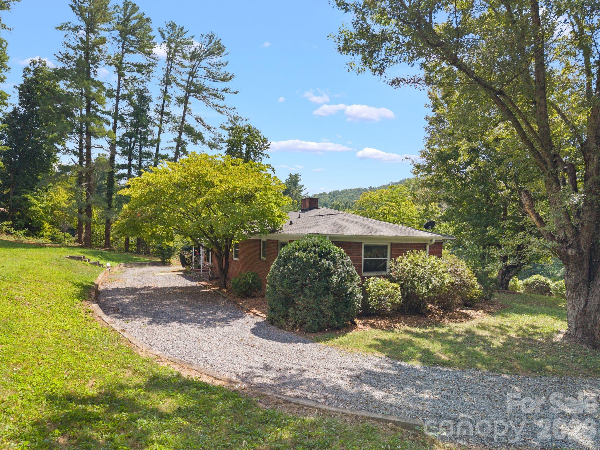 1452 Sweeten Creek Road Property Photo 32