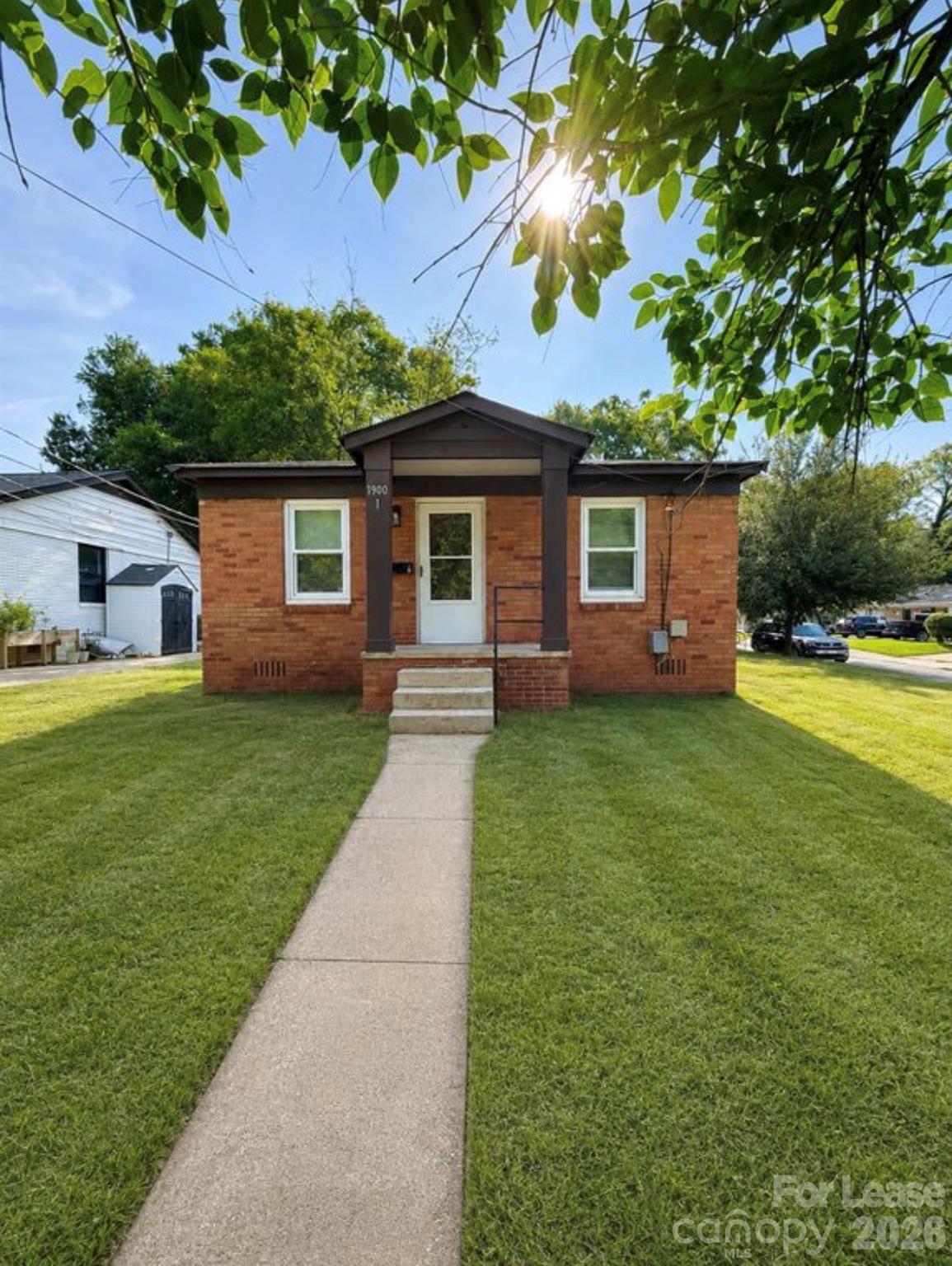 1900 Welch Place 1 Property Photo 1