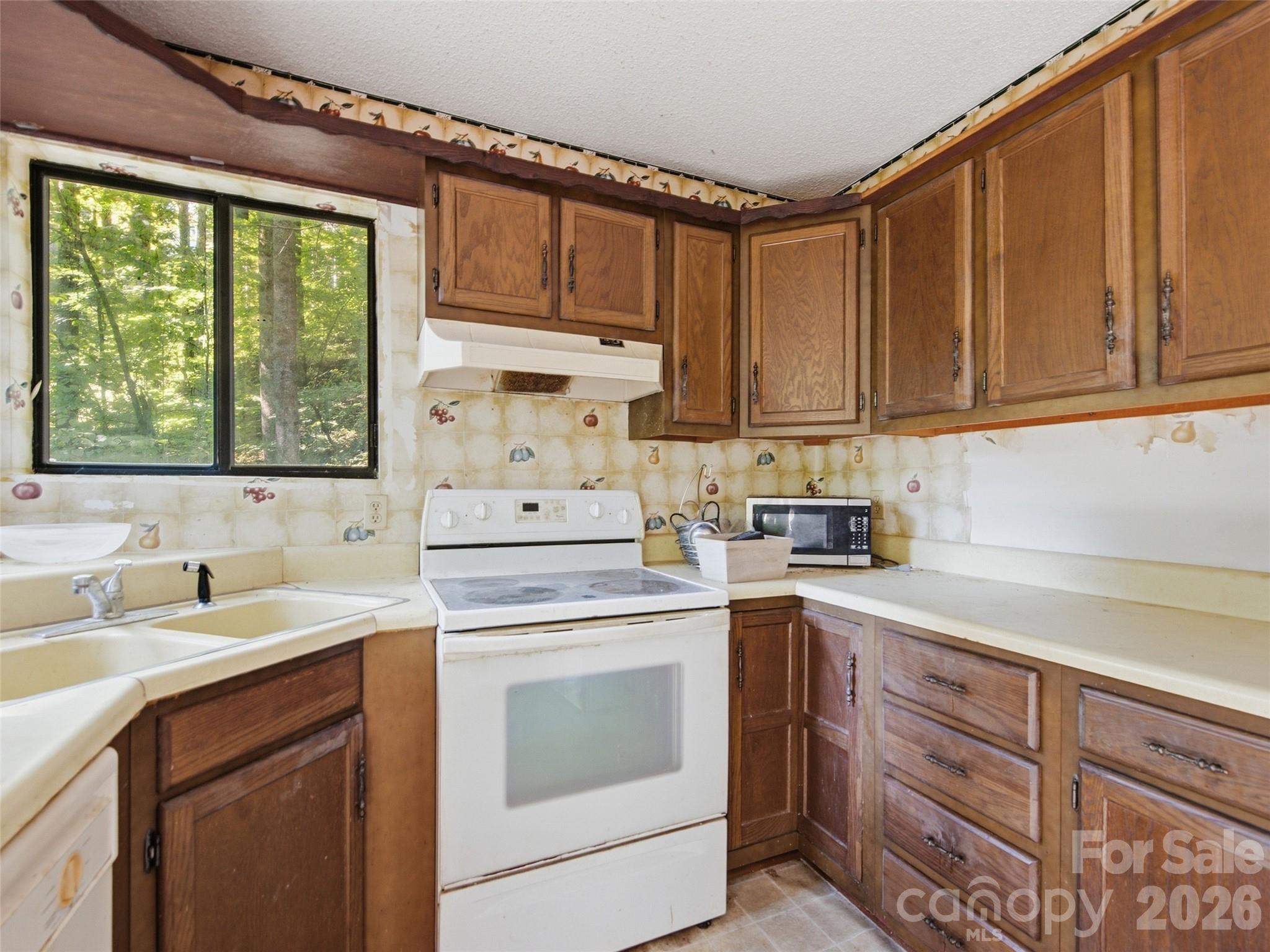 151 Tiger Lily Lane Property Photo 11