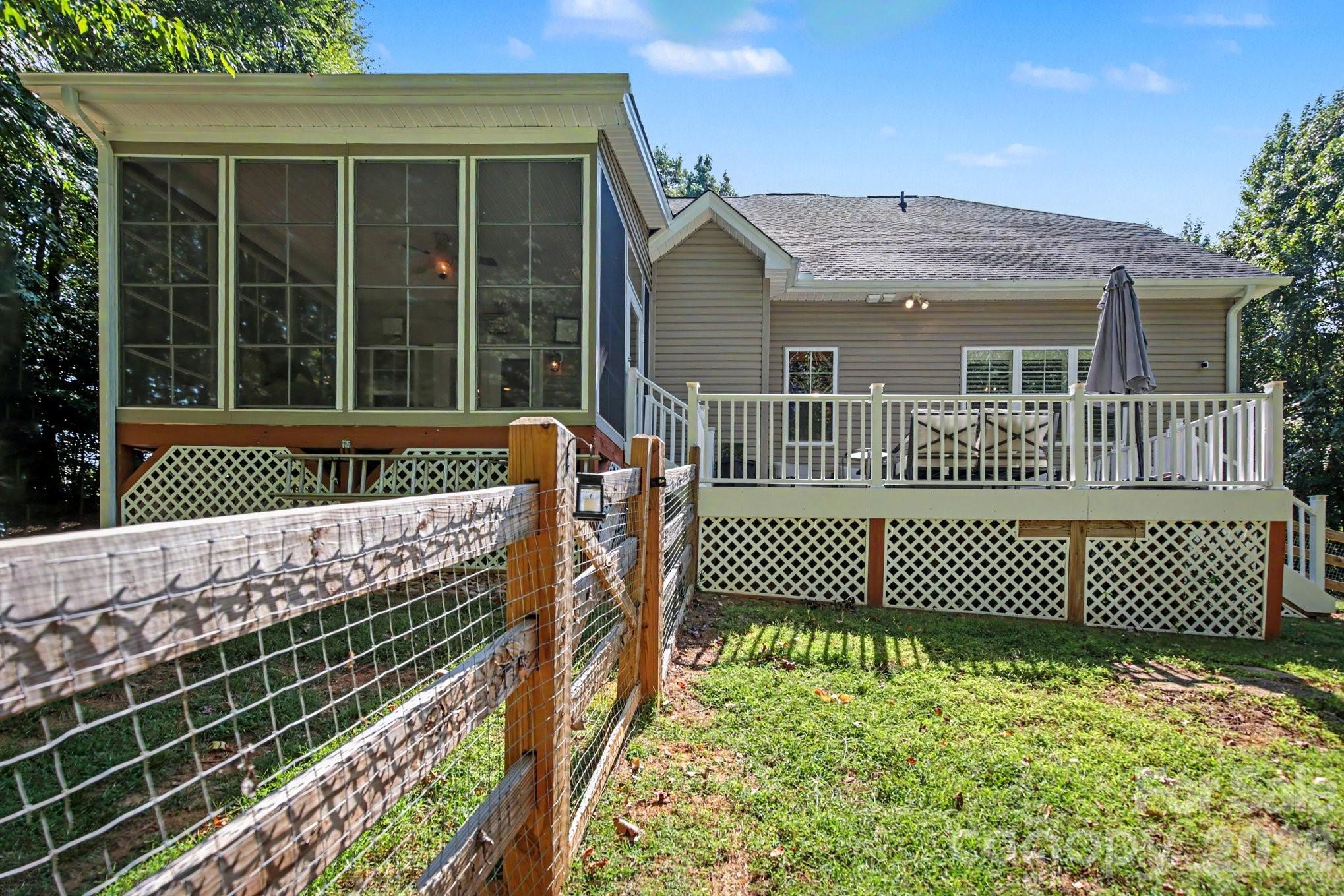 5116 Ivy Trace Court Property Photo 20
