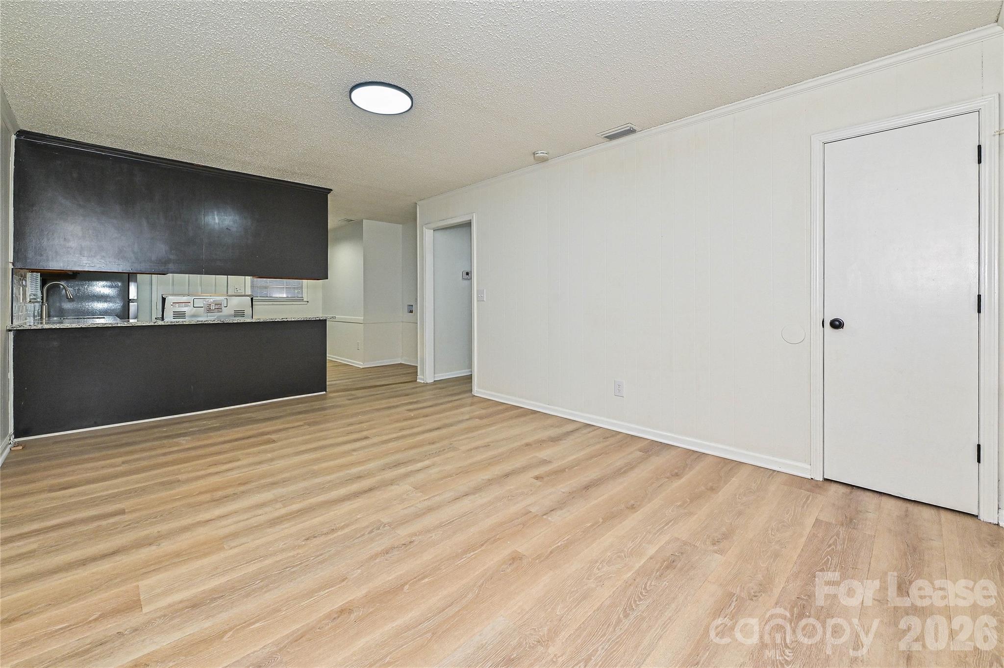 162 American Avenue Property Photo 4