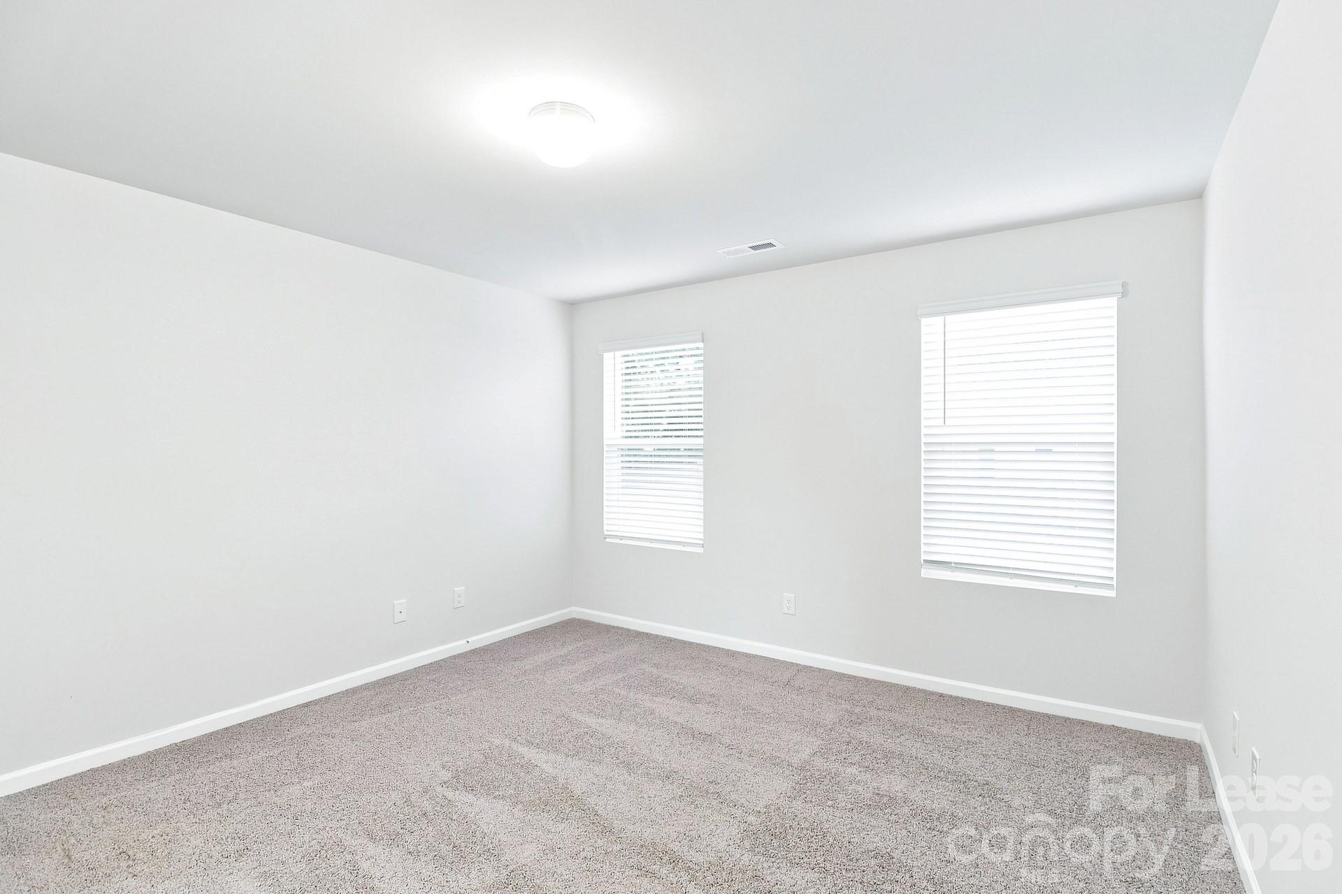 233 W Grover Street Property Photo 12