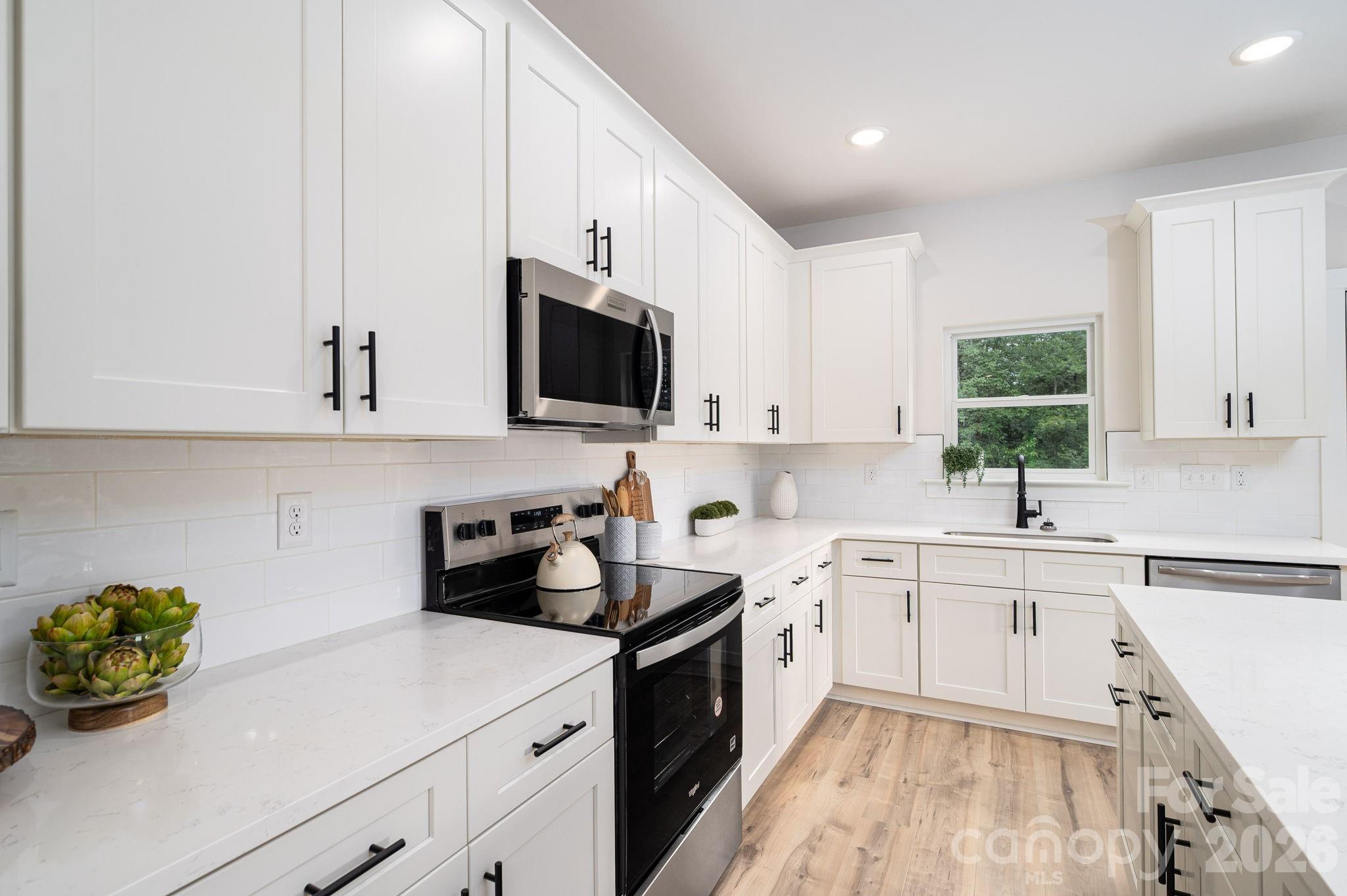 1531 9th Street Lane Property Photo 4