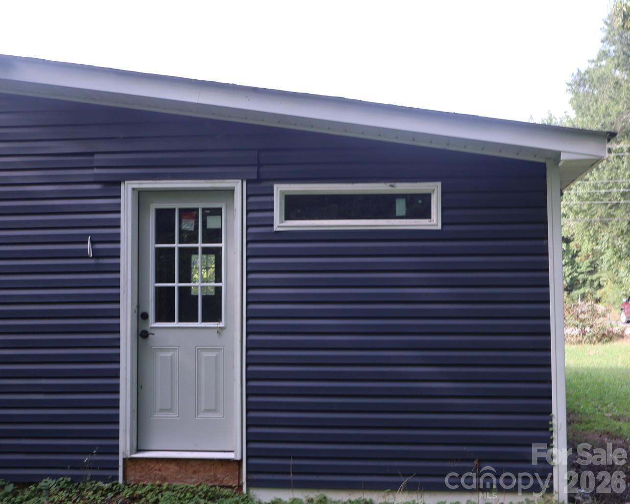 817 Skyland Street Property Photo 3