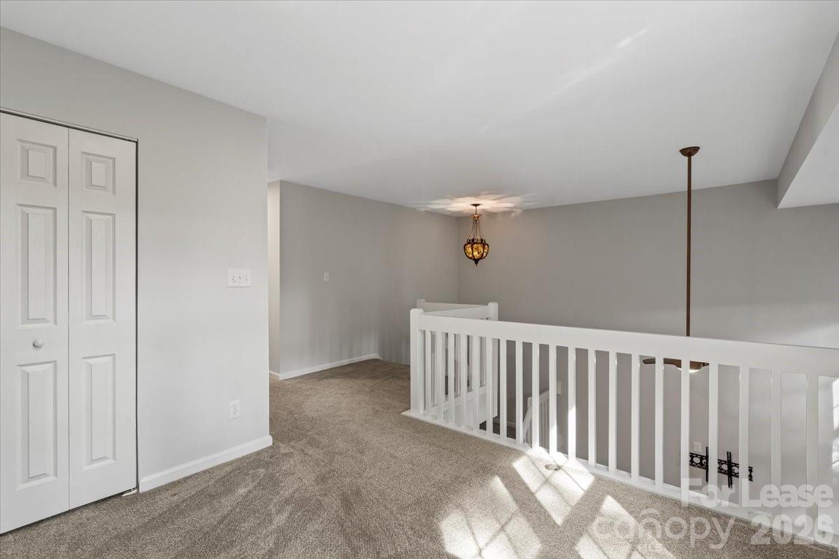 9022 Roseton Lane Property Photo 13