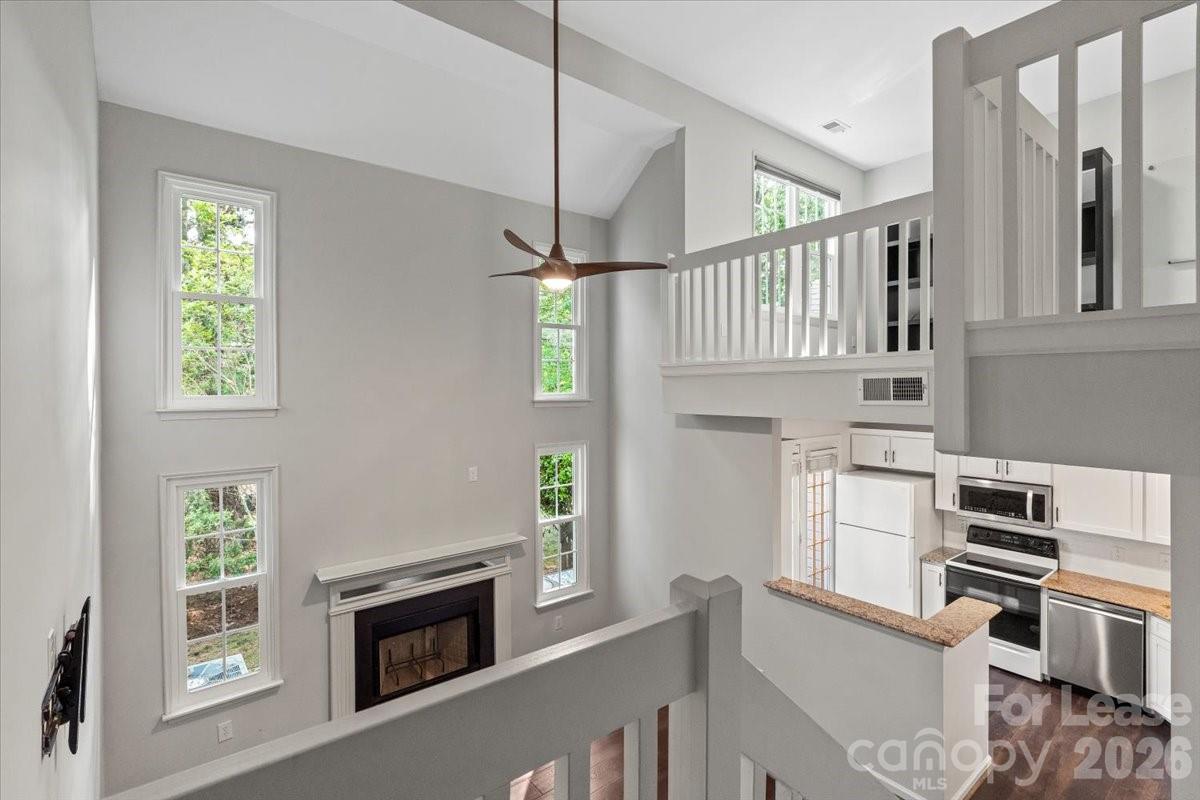 9022 Roseton Lane Property Photo 15