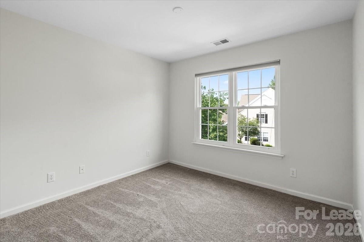 9022 Roseton Lane Property Photo 17