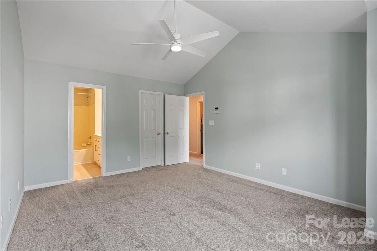 9022 Roseton Lane Property Photo 18