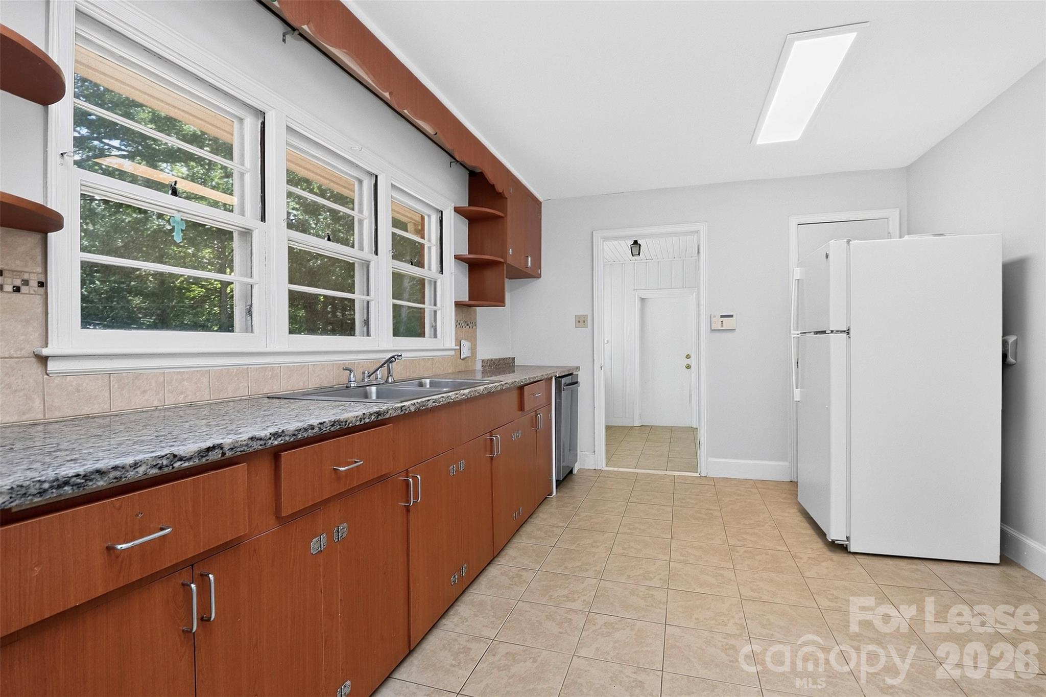 6038 Preston Lane Property Photo 6