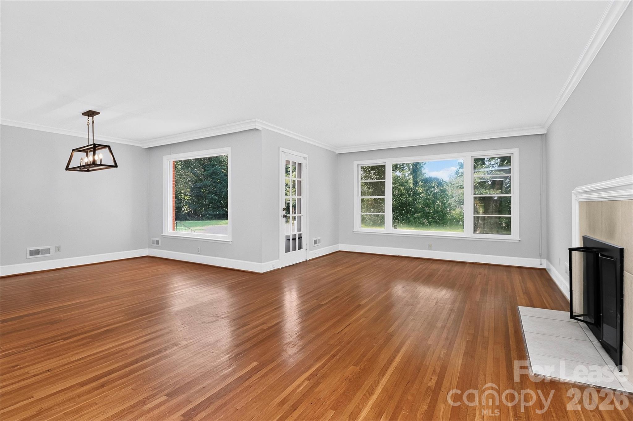 6038 Preston Lane Property Photo 11