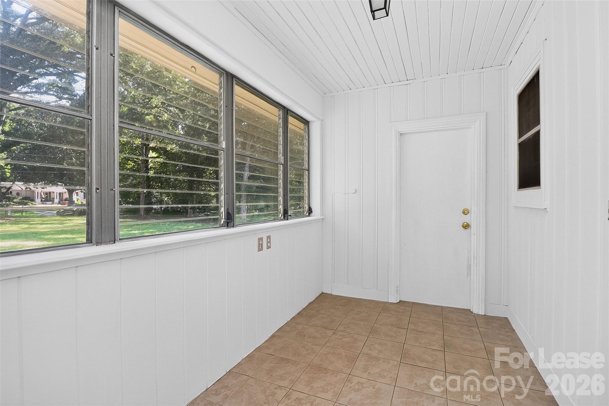 6038 Preston Lane Property Photo 17