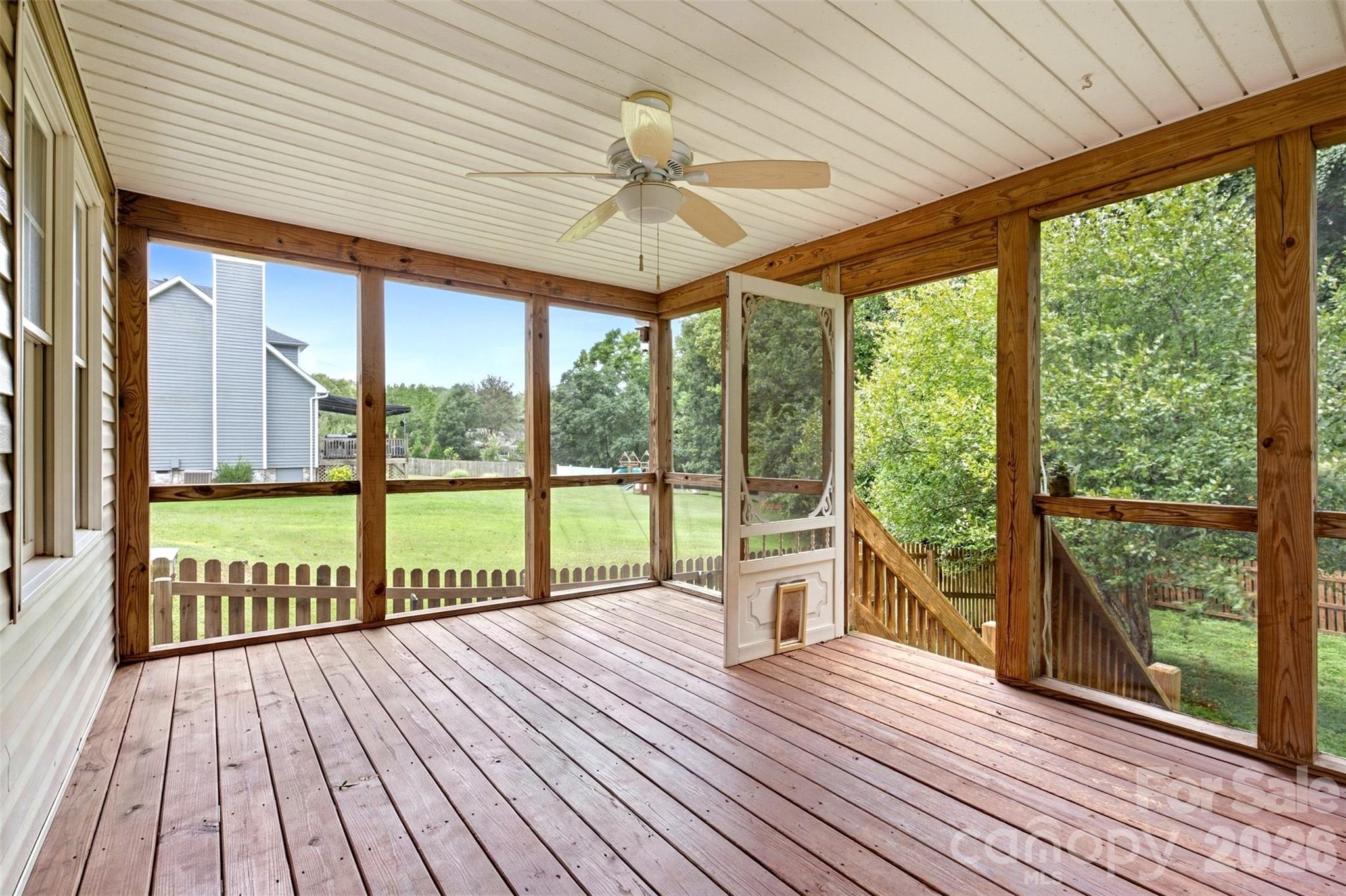 2591 Chandy Street Property Photo 4