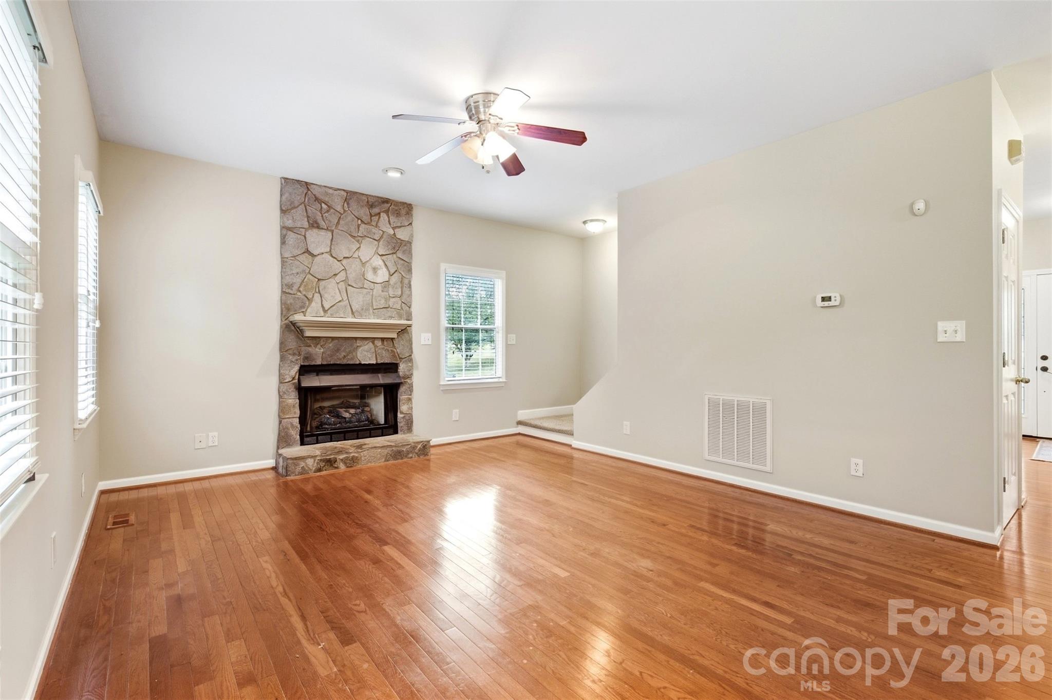 2591 Chandy Street Property Photo 8
