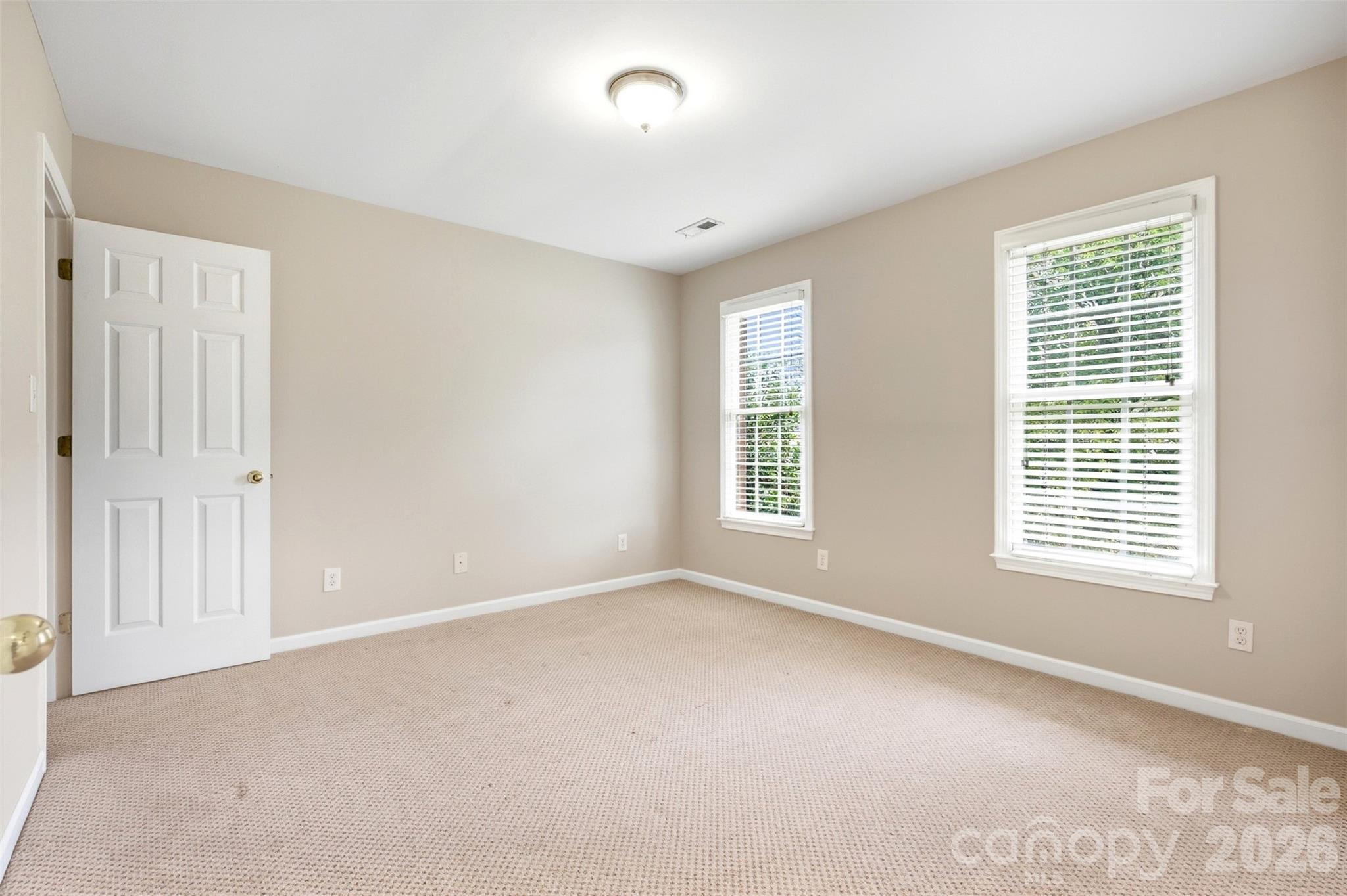 2591 Chandy Street Property Photo 14