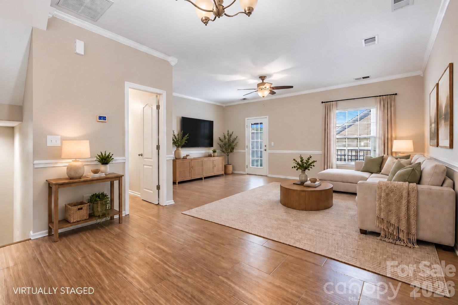 10710 Kemptown Square Square Property Photo 4