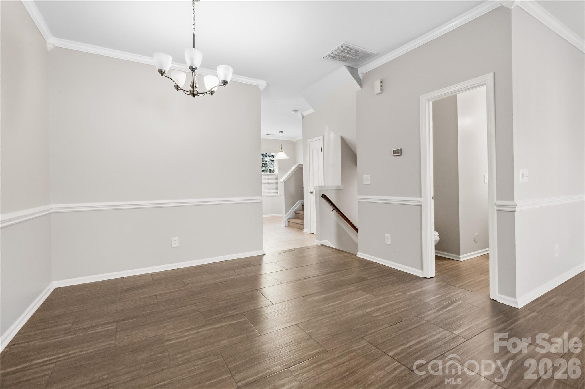 10710 Kemptown Square Square Property Photo 7