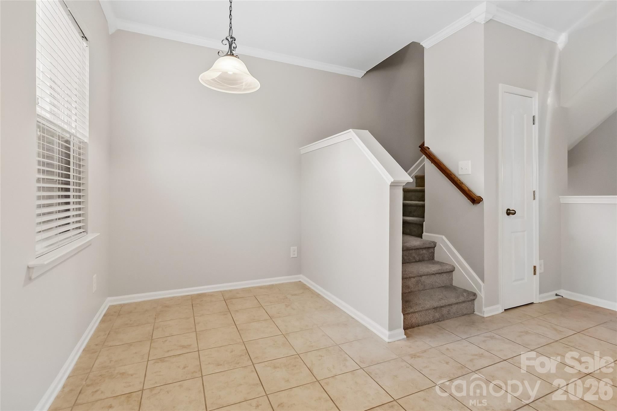 10710 Kemptown Square Square Property Photo 11