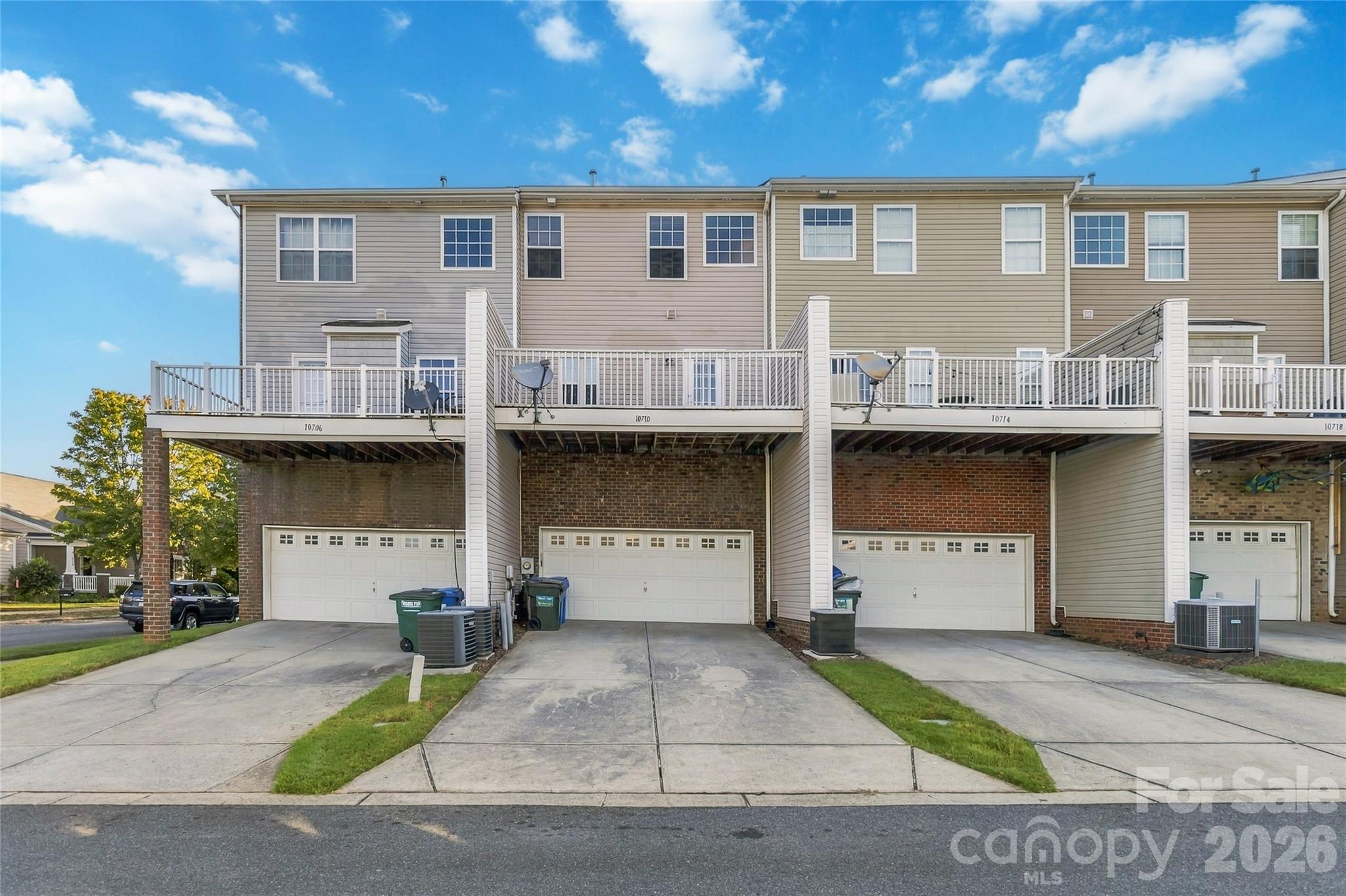 10710 Kemptown Square Square Property Photo 21