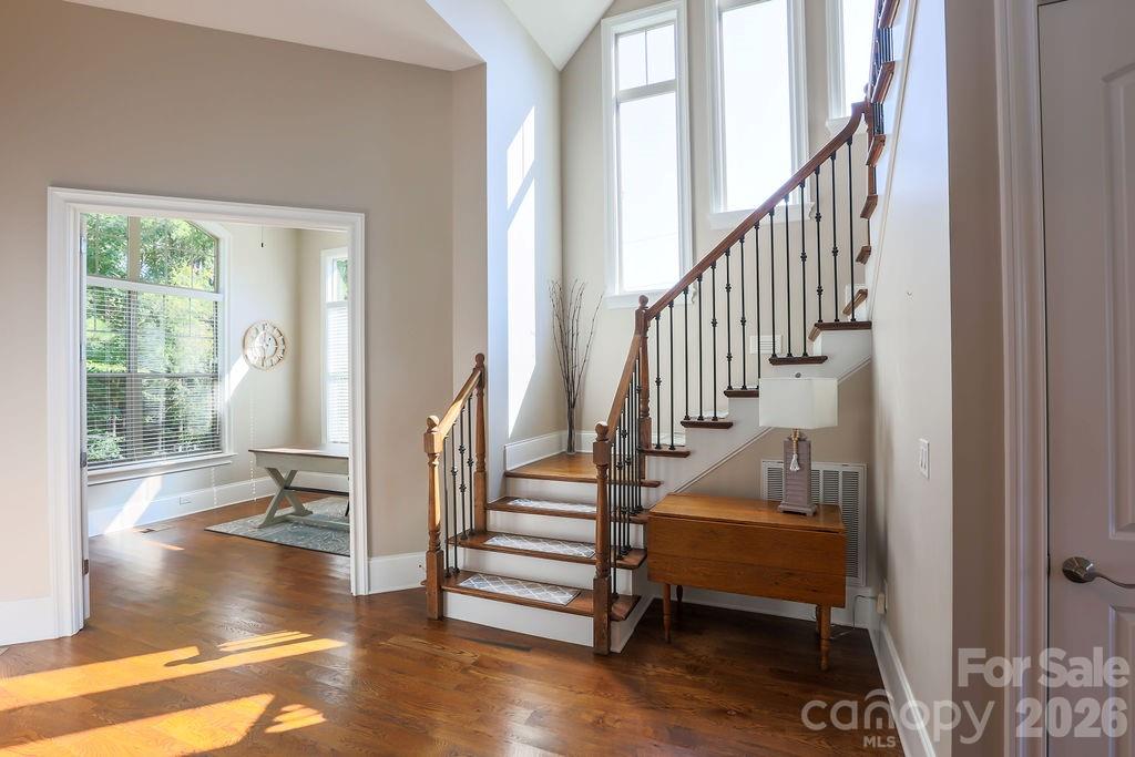 7996 Malibu Pointe Lane Property Photo 5