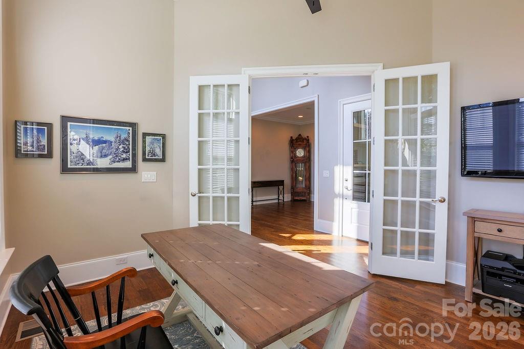 7996 Malibu Pointe Lane Property Photo 7