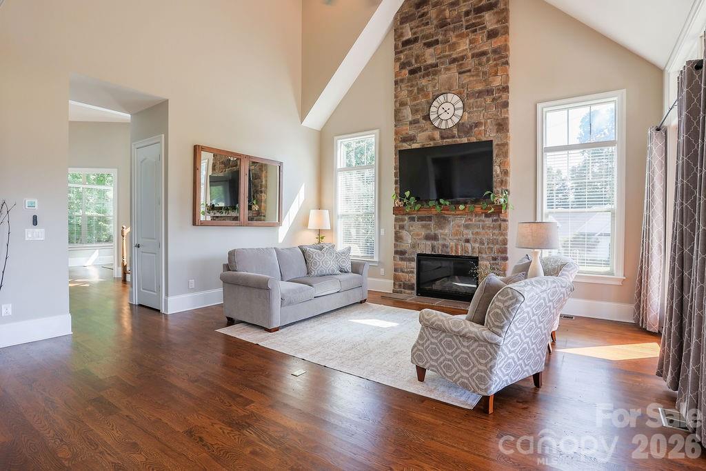 7996 Malibu Pointe Lane Property Photo 12