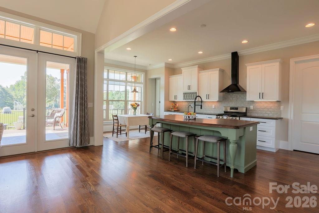 7996 Malibu Pointe Lane Property Photo 16