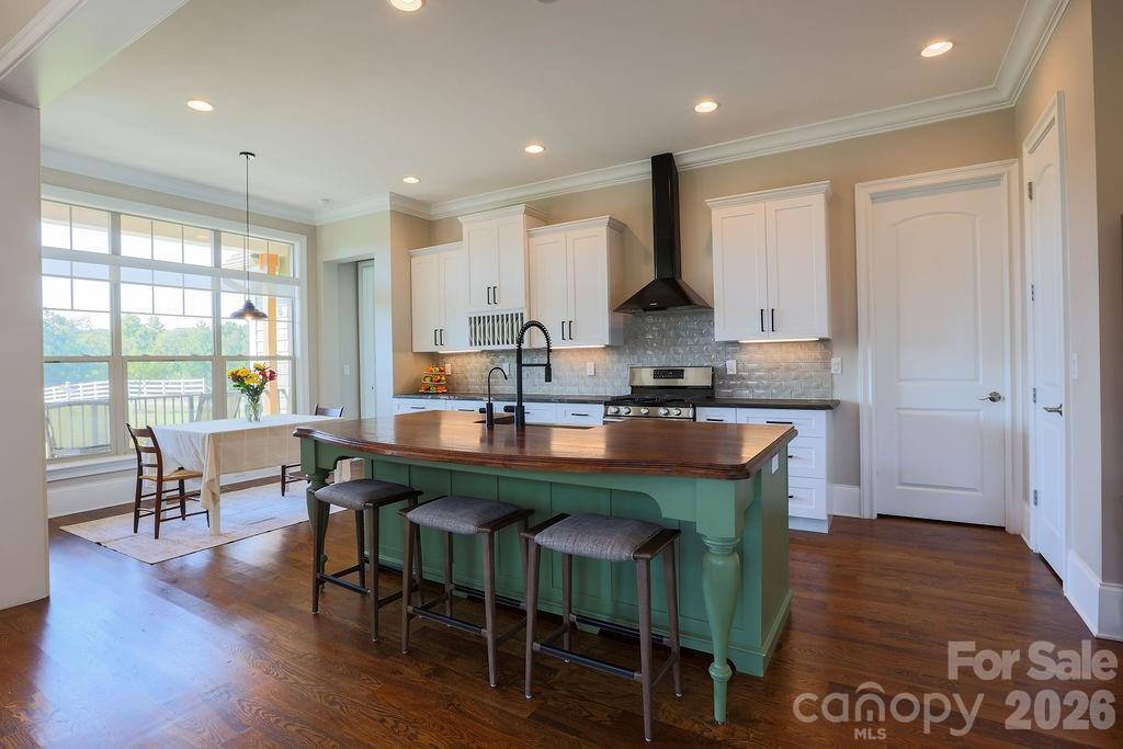 7996 Malibu Pointe Lane Property Photo 18