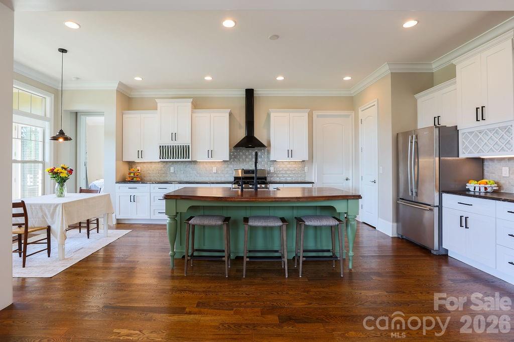 7996 Malibu Pointe Lane Property Photo 19