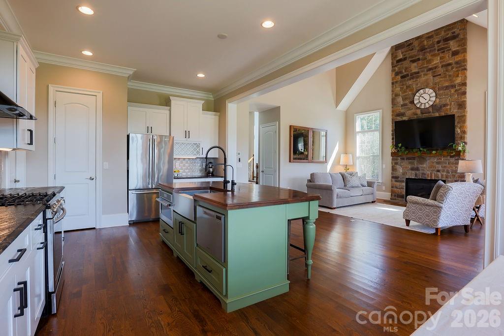 7996 Malibu Pointe Lane Property Photo 21