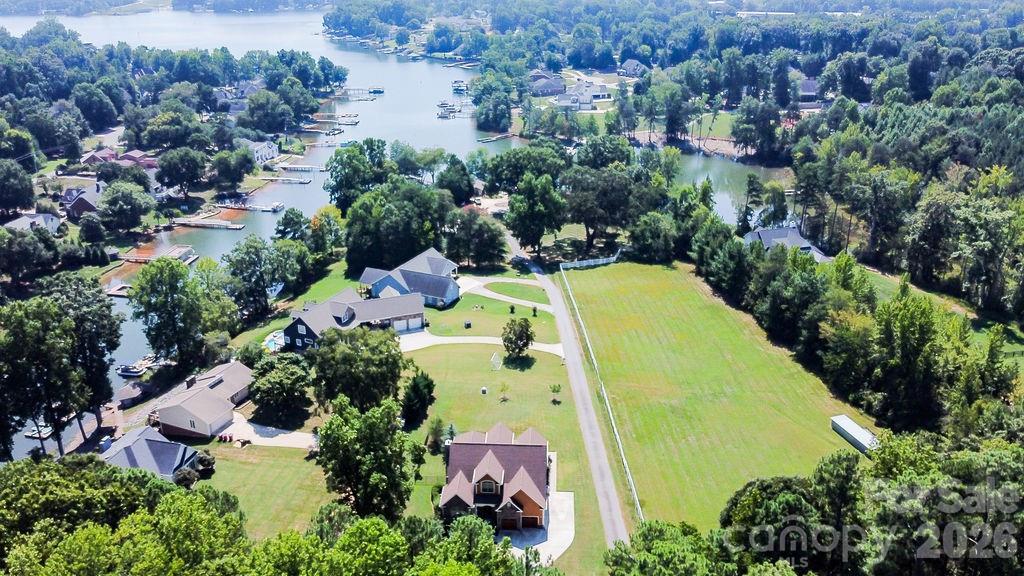 7996 Malibu Pointe Lane Property Photo 41