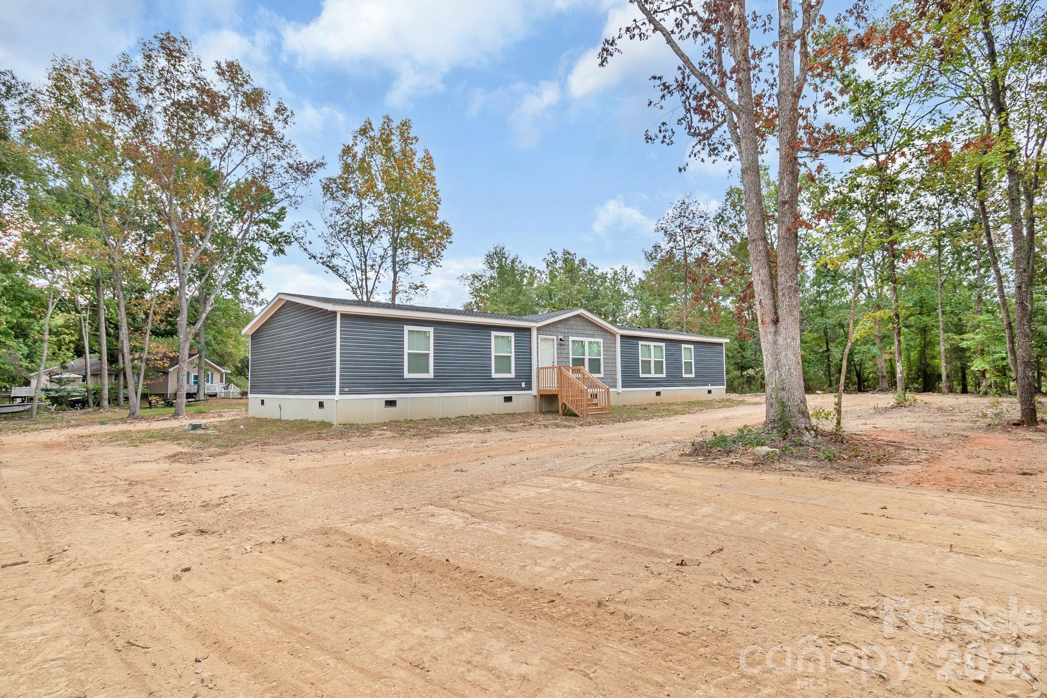 1120 Hammond Carnes Road Property Photo 1