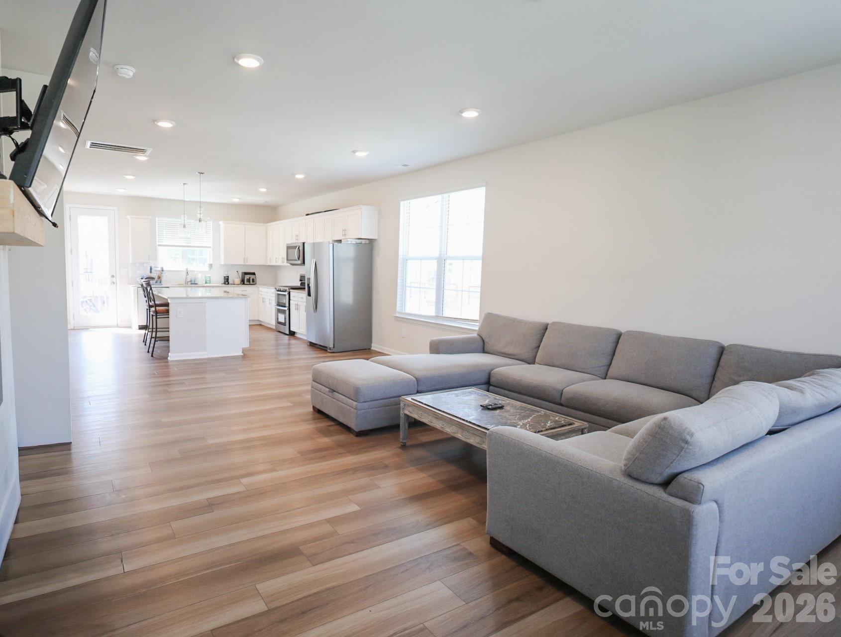 15025 Camus Court Property Photo 9