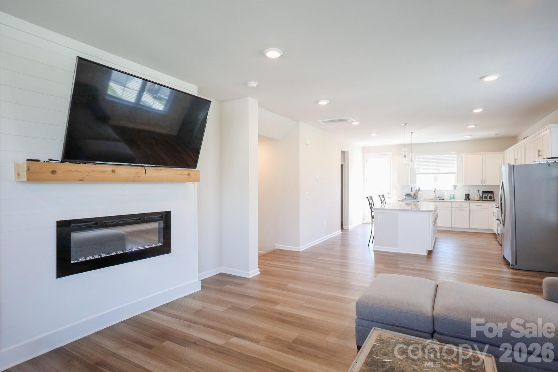 15025 Camus Court Property Photo 10