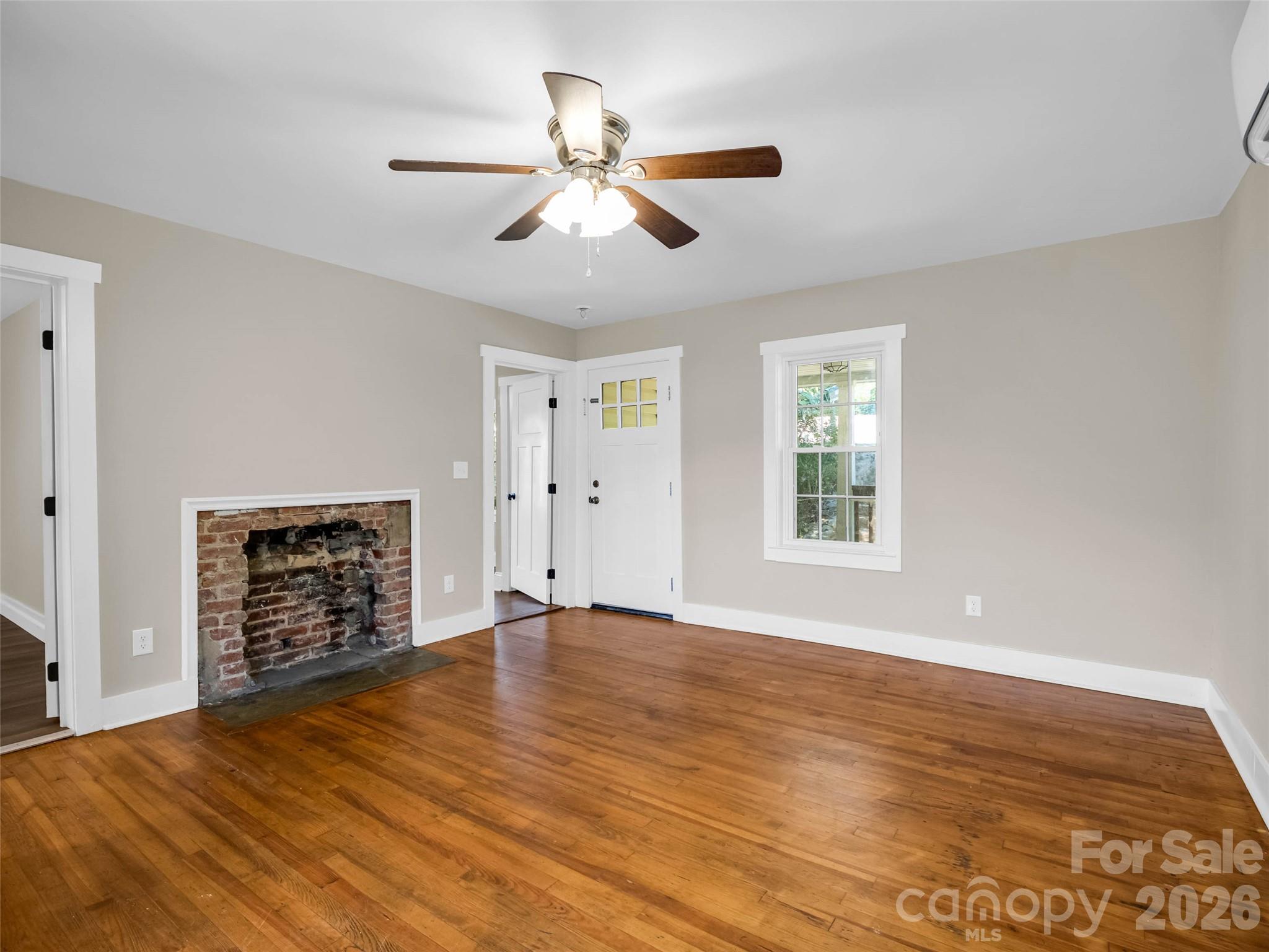 795 W Tate Street Property Photo 14