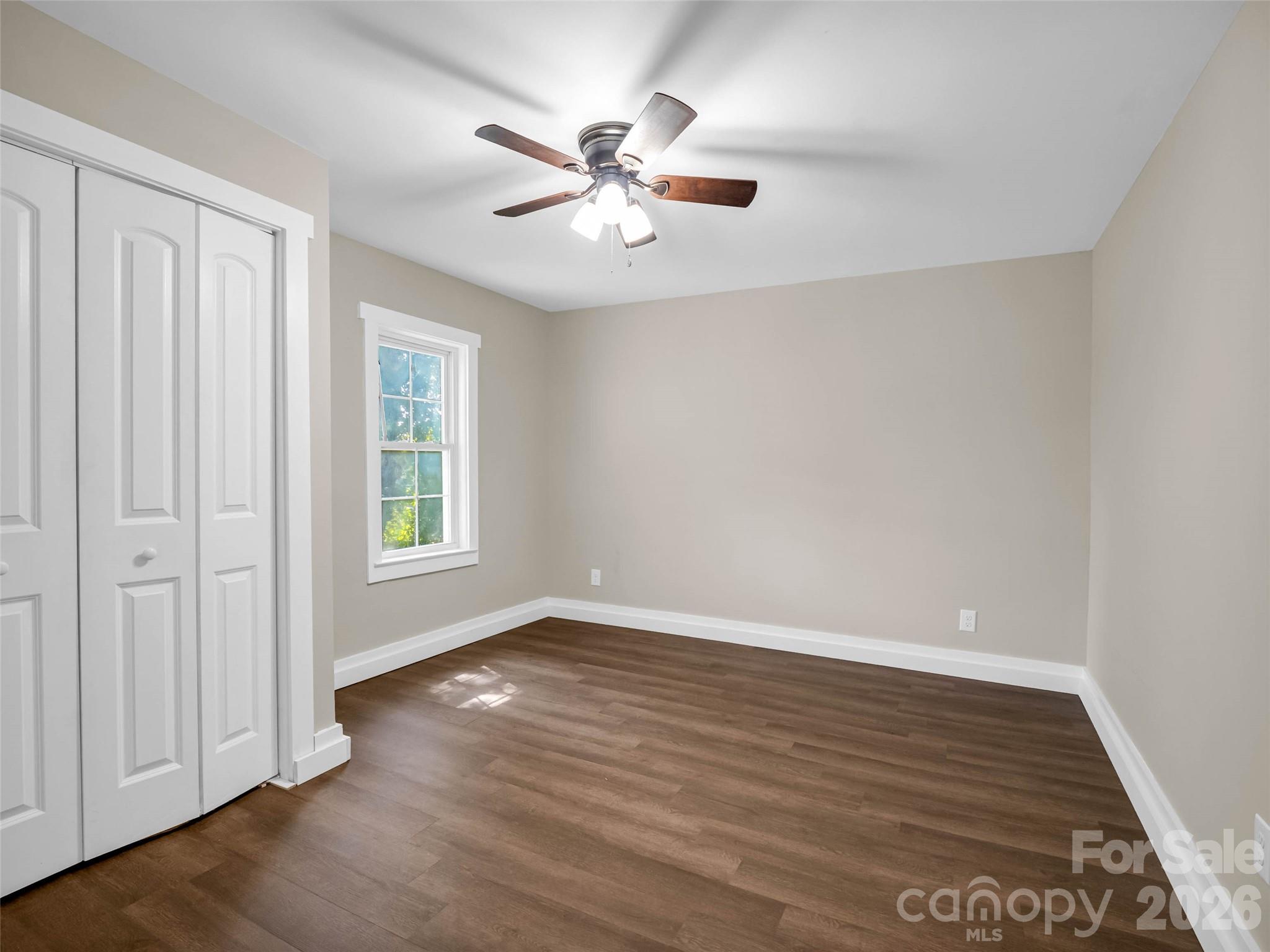 795 W Tate Street Property Photo 22