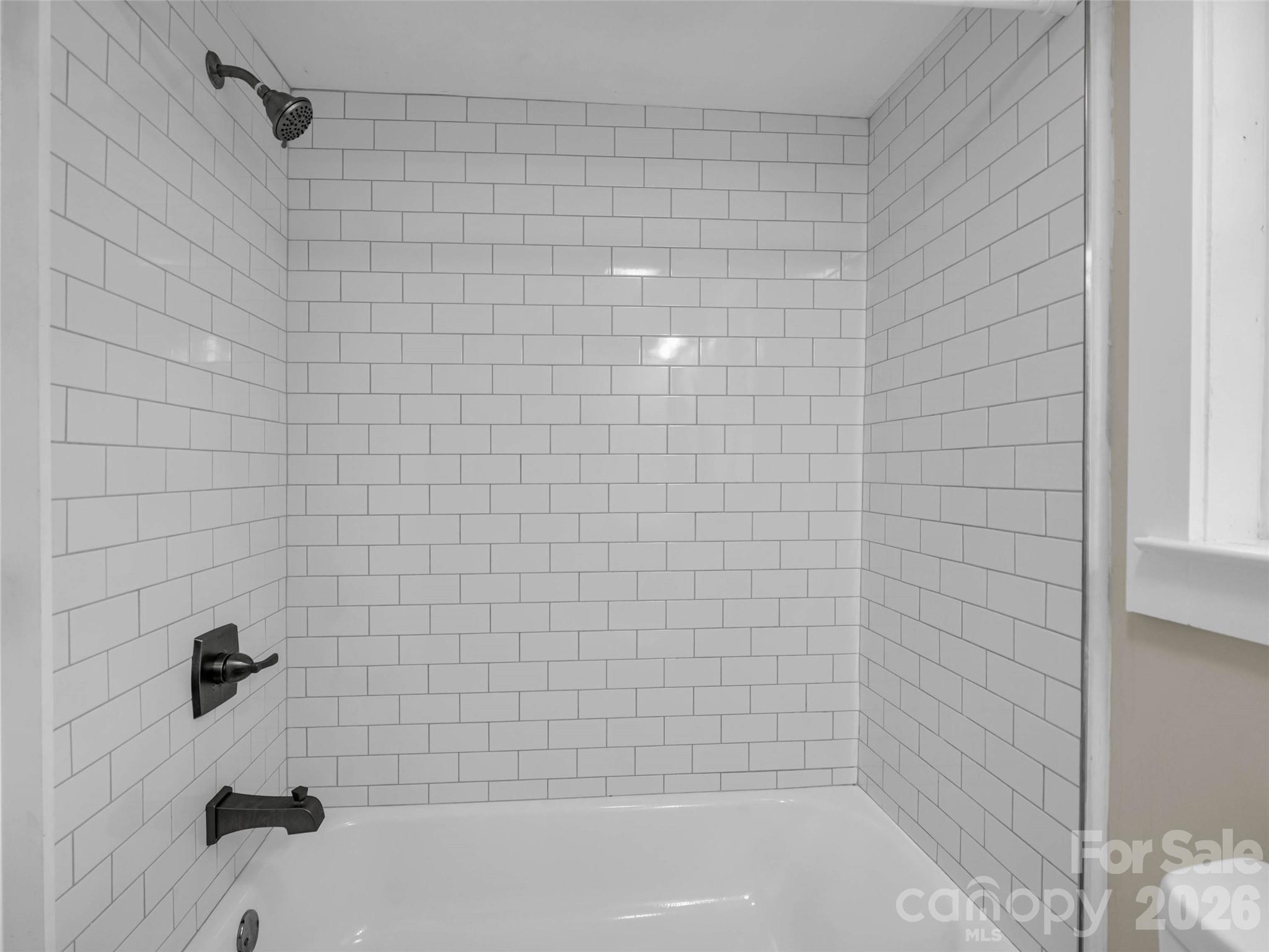 795 W Tate Street Property Photo 25