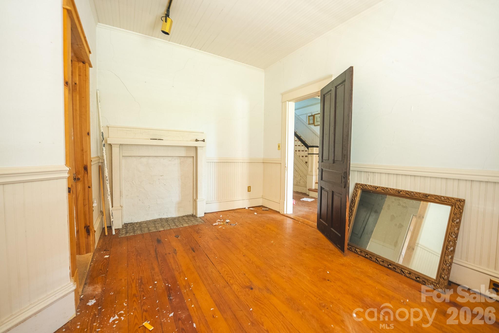 12 1st Avenue Drive Property Photo 19