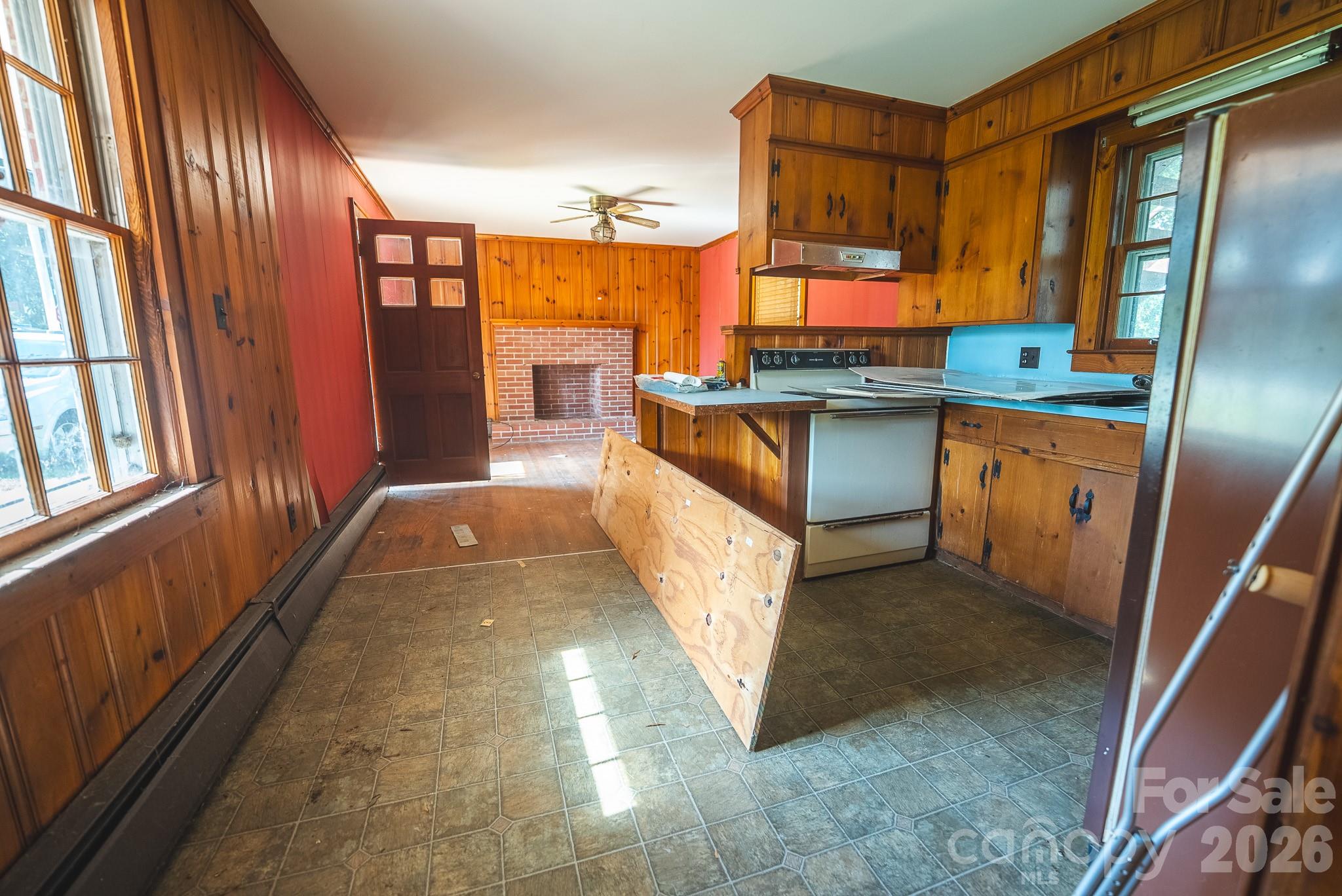 12 1st Avenue Drive Property Photo 24