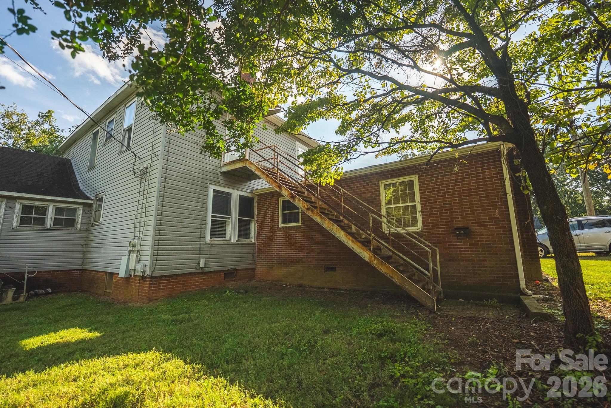 12 1st Avenue Drive Property Photo 32