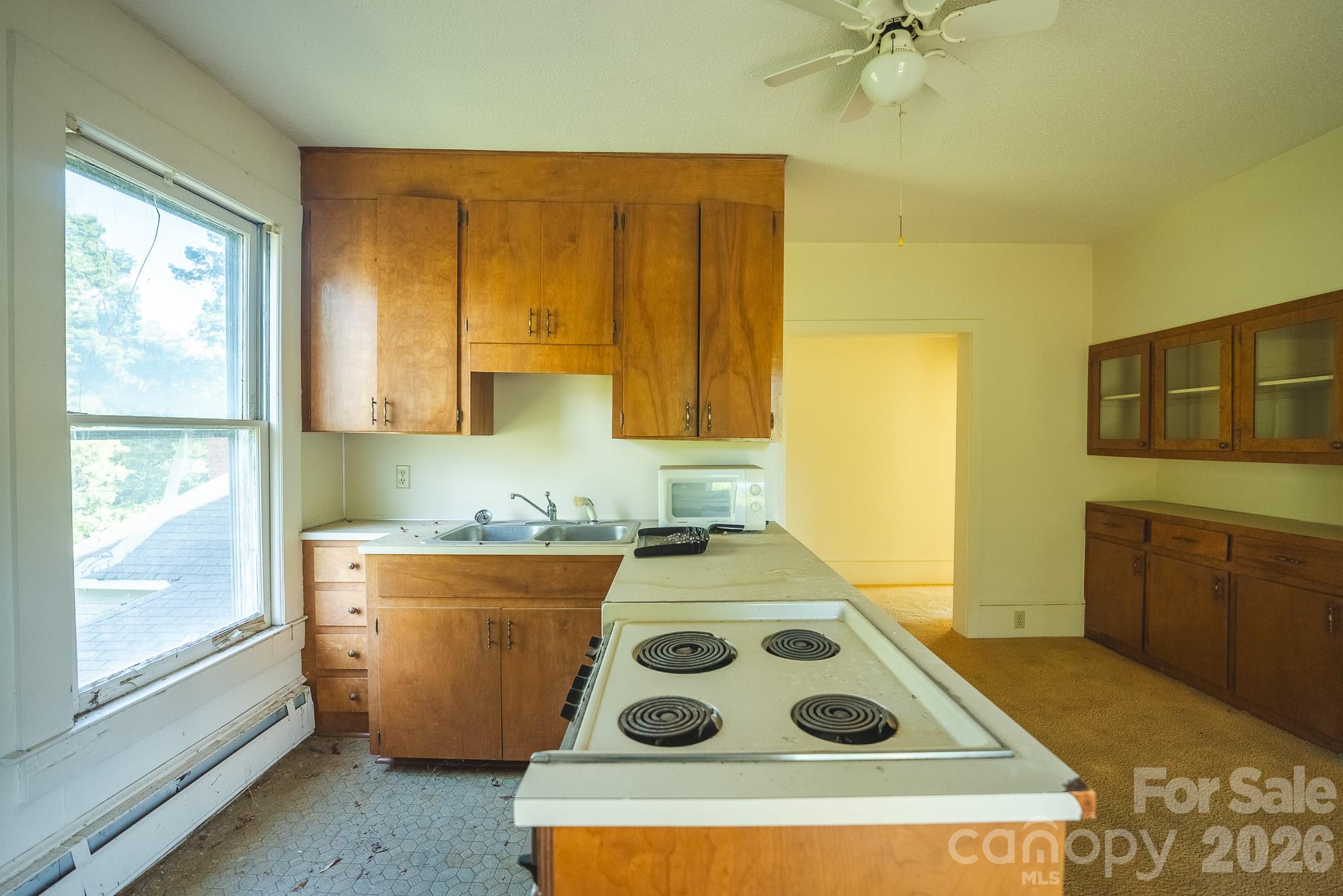 12 1st Avenue Drive Property Photo 45