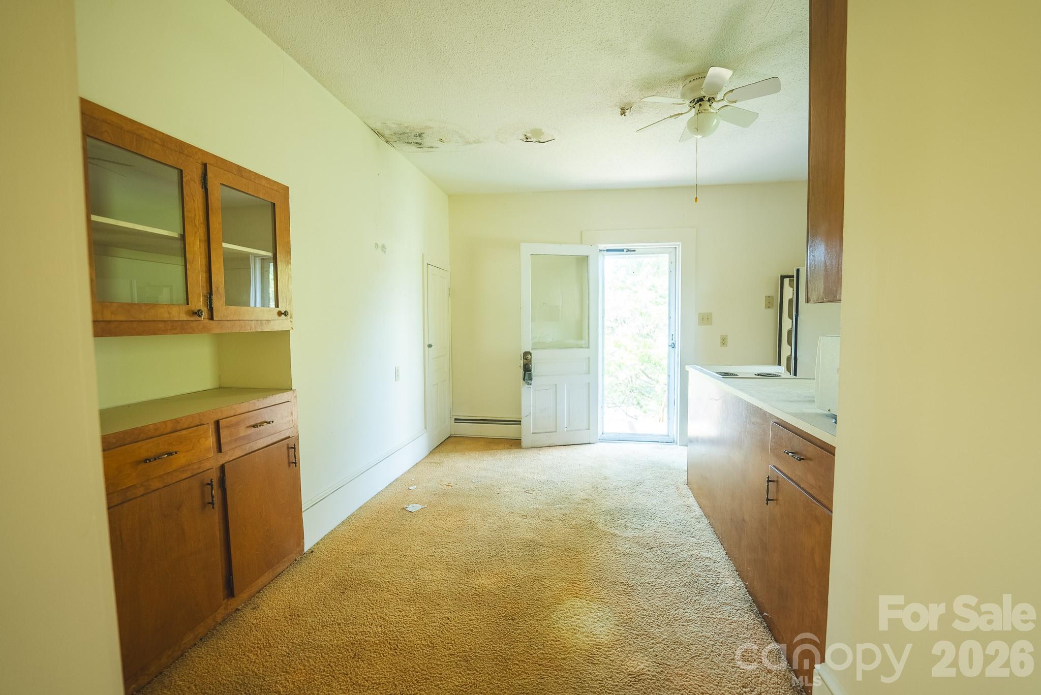 12 1st Avenue Drive Property Photo 48