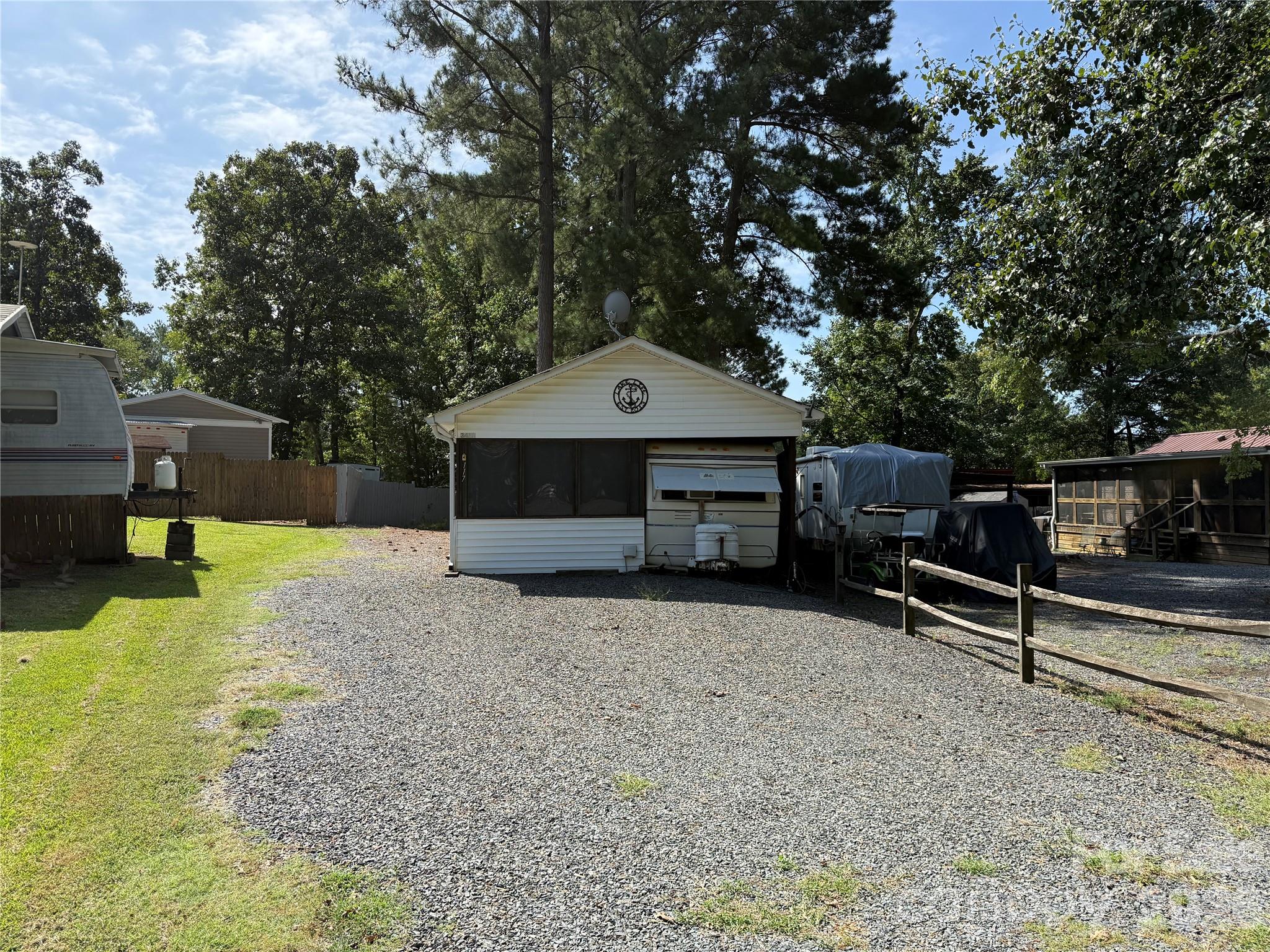 117 Holly Harbor Trail Property Photo 1